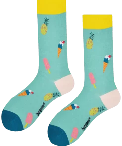 Sjove sokker med is og frugt motiver i lyseblå
